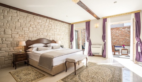 Deluxe Double Room (Ground floor)