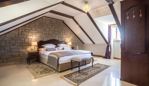 Deluxe Suite, City View