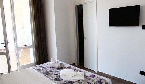 Room (extra bed)