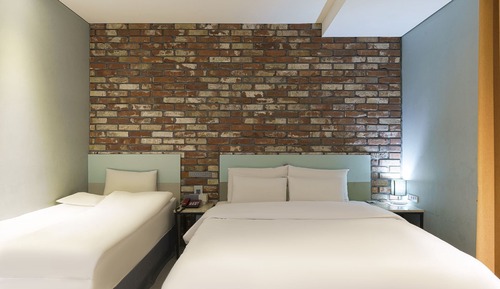 Family Twin Room