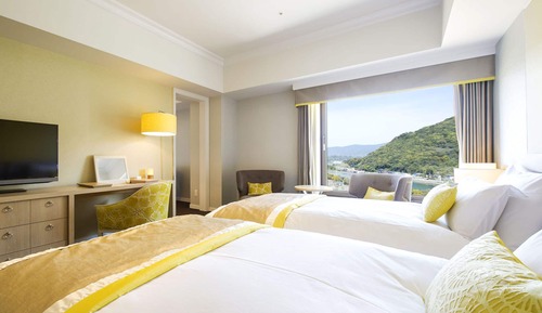 Premium Room, 4 Persons, Station View, Non Smoking