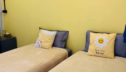Sleepy Zone Twin Room