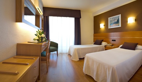 Triple Room (2 adults + 1 child)