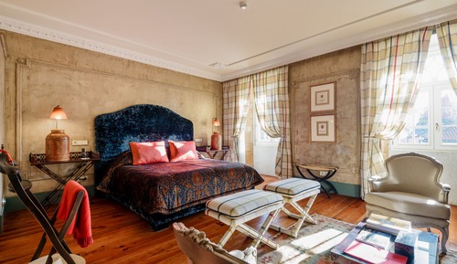 Suite, City View