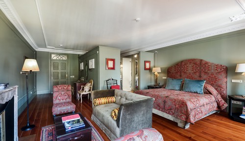 Suite, Balcony, City View