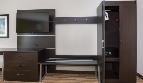 Standard Room, 1 King Bed