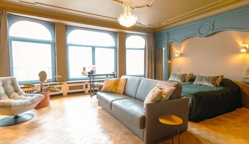 Junior Suite, City View (Lady Margareth)