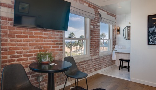 Ocean View PH Bungalow