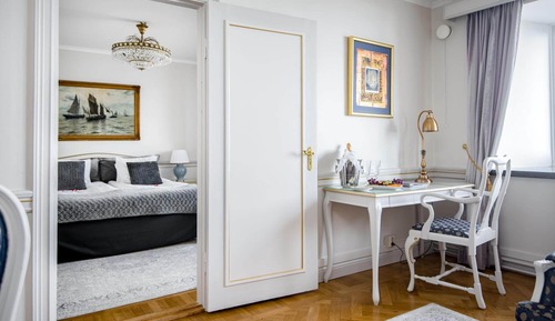 Superior Suite (Main building)
