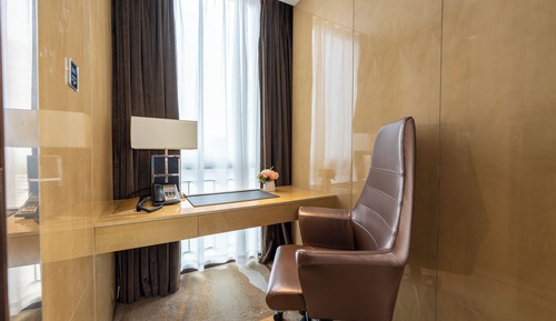 Vaperse Executive Deluxe Room (King Bed)