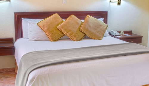 Junior Suite, 1 King Bed, City View