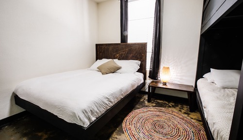 Suite (Brazos)