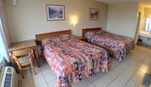 Economy Double Room, 2 Double Beds, Smoking