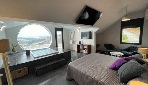 Suite Zero
