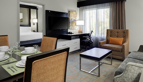 Suite, Jetted Tub
