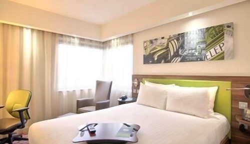 Room, 1 Queen Bed, Accessible, Non Smoking (Roll-in Shower)