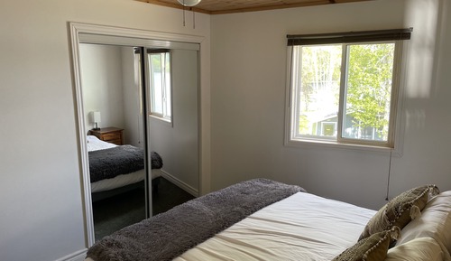 Luxury Penthouse, 1 Bedroom, Lake View (No Pets Allowed)