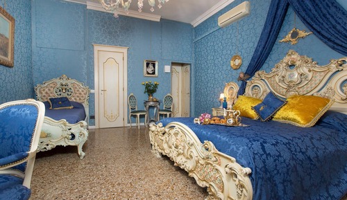Junior Suite, Canal View