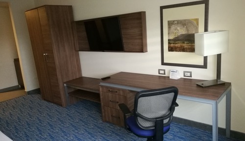Standard Room, 1 King Bed, Accessible