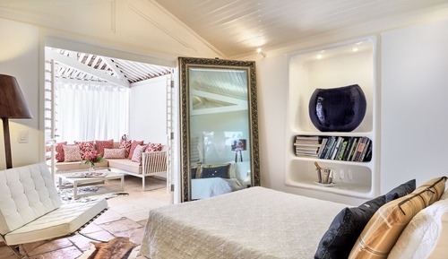 SUITE FRENTE PISCINA