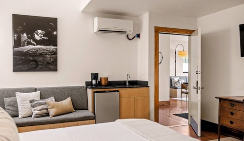 Deluxe Double Room, 1 Queen Bed, Bathtub, Ground Floor