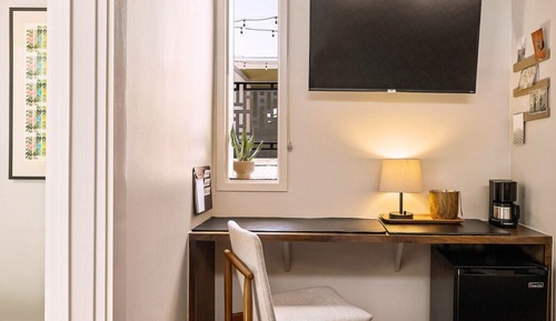 Economy Double Room, 1 Queen Bed, Courtyard Area