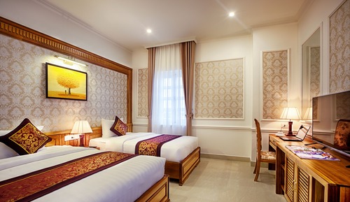 Panoramic Triple Room