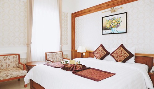 Riverside Room