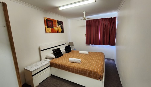 Two Bedroom Apartment Queen and Twin