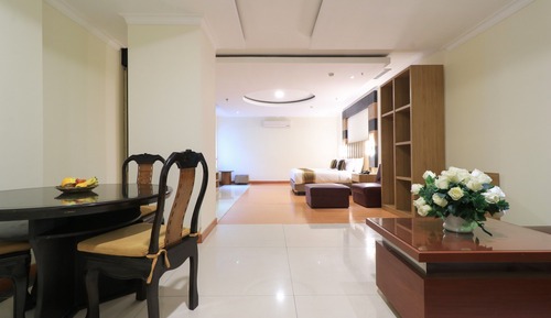Deluxe Suite