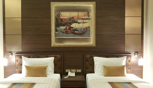 Superior Room, 2 Twin Beds, Non Smoking, Private Bathroom