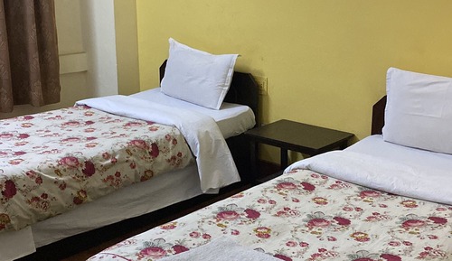 Economy Twin Room, Shared Bathroom