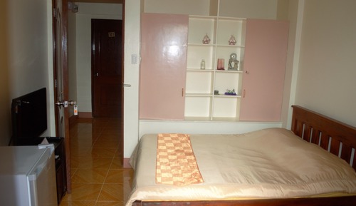 Furnished Studio (Ground Floor)