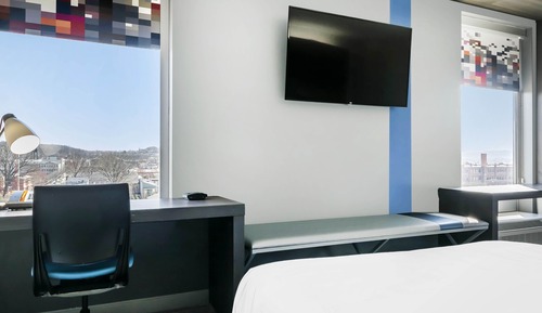 aloft, Room, 2 Queen Beds