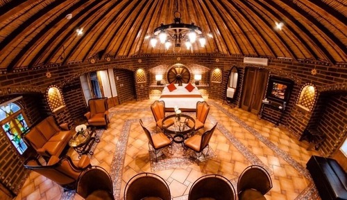 Romantic Chalet, 1 King Bed