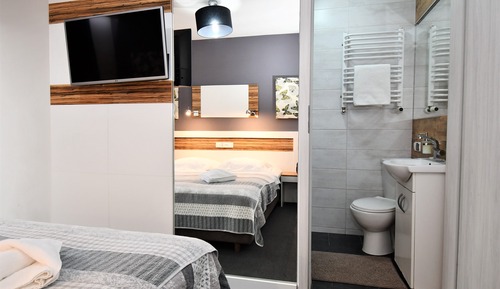 Classic Double or Twin Room, 1 Bedroom, Private Bathroom
