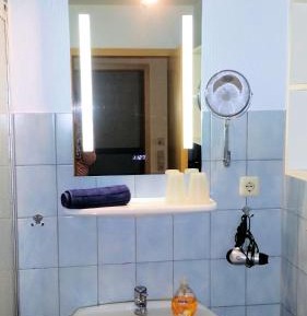 Apartment 5
