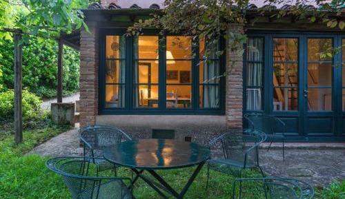 Apartment with Private Garden - Annex