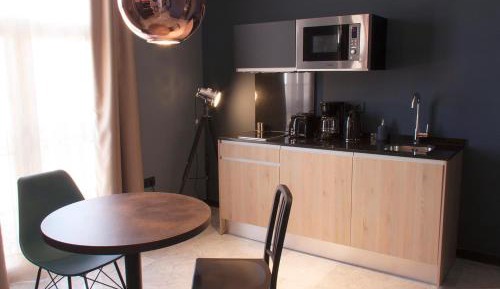 Studio with Terrace