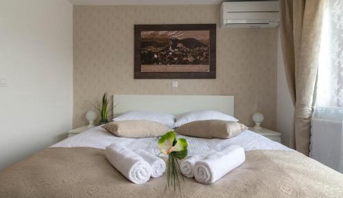 Double Room with Private Bathroom and Balcony