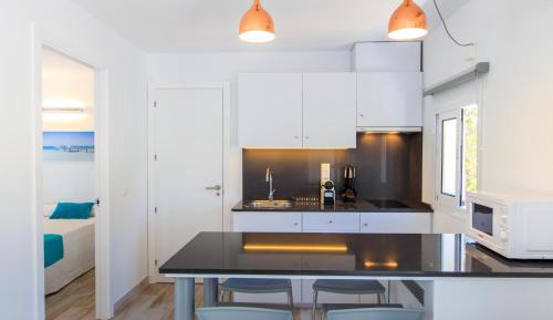 One-Bedroom Apartment (3 Adults)