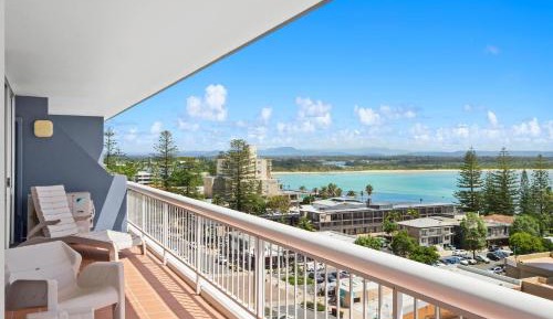 One-Bedroom Apartment with Water View