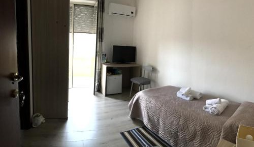 Single Room with Terrace