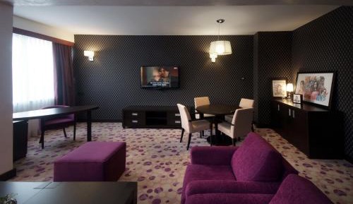 Luxury Suite