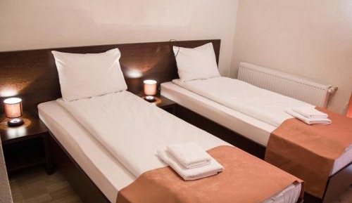 Twin Room with Private Bathroom