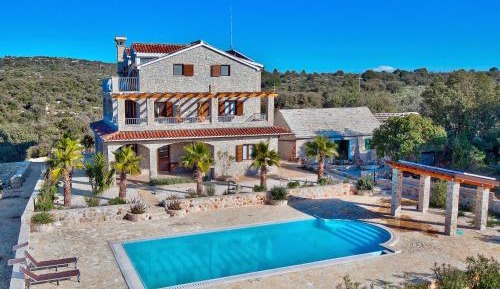 Villa with Sea View