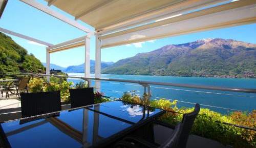 One-Bedroom Apartment 3 with Lake View - Annex