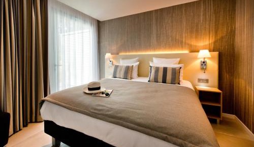 Junior Suite with King Bed and Terrace