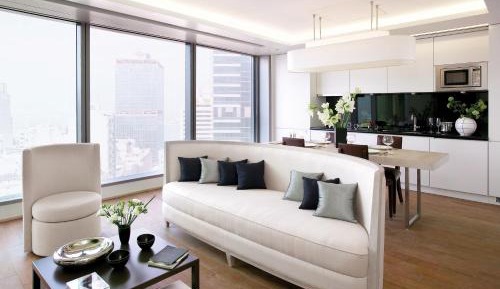  Harbor & City View Suite