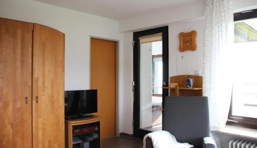 Apartment with Mountain View